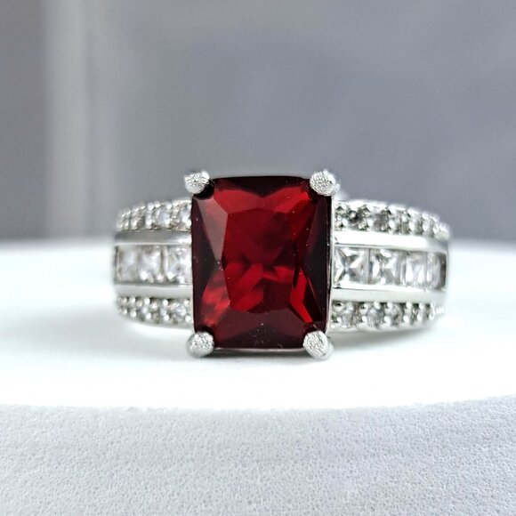 Jewelry - 18K White Gold Filled Rich Red Stone Cocktail Ring